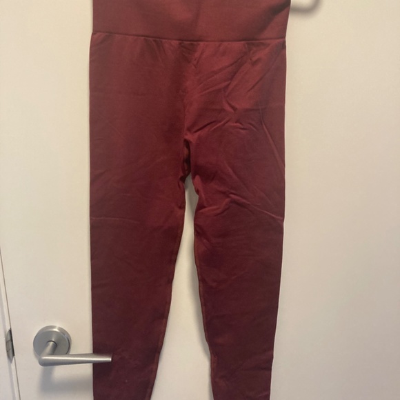 Knix Good to Go Seamless Legging - Picture 2 of 3